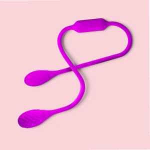 Vibrador cordinha para casal com cabeça dupla, motores independentes e controle central na cor rosa